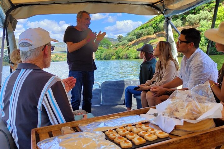 Douro Valley Small Group Premium Wine Tour Lunch and Private Boat