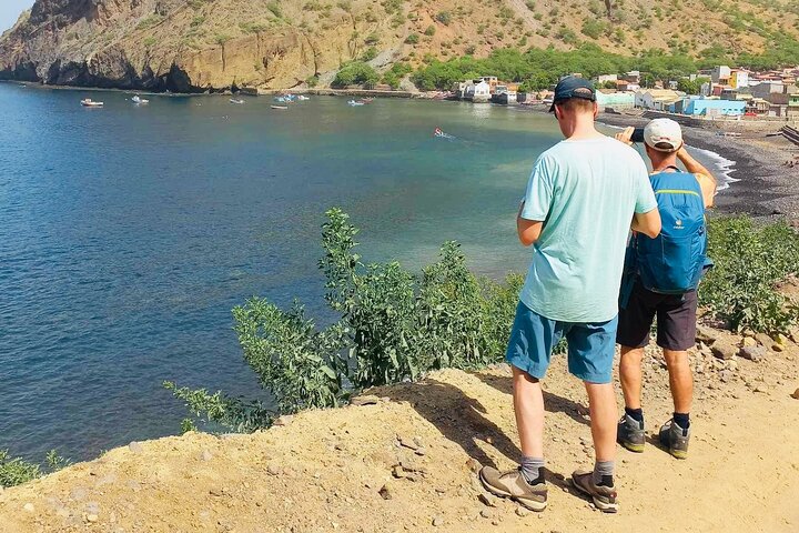Hiking to Grotto de Águas Bellas – Scenic Cave Adventure