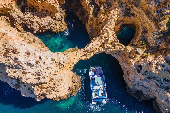Half Day Cruise to Ponta da Piedade with Lunch and Drinks