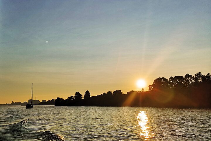 Kingston Sunset Cocktail Cruise