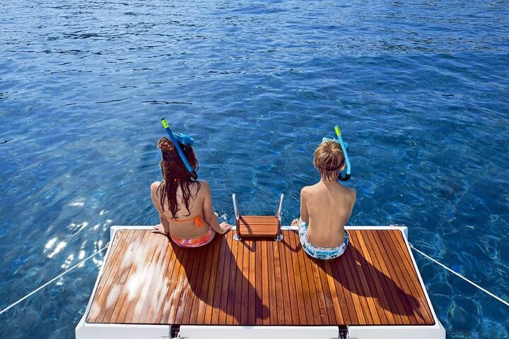 Cruise on the best beaches of Cabo de Gata