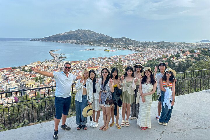 Exclusive Shipwreck & Blue caves Tour : Up to 10 guests
