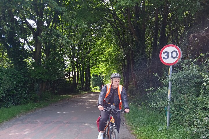 Cotswolds Electric Bike One Day Private Tour starts near Oxford