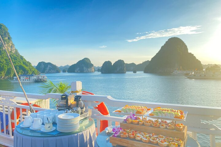 Halong Bay - Hera Cruise - All Inclusive Multi Days Tour