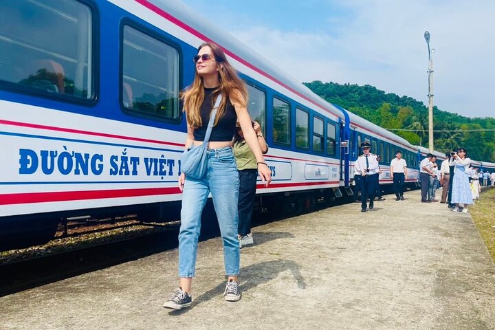 Scenic Heritage Train Transfer: Hue to Da Nang or Da Nang to Hue