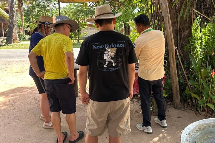Phnom Kulen Waterfall 1000 Linga National Park Tour