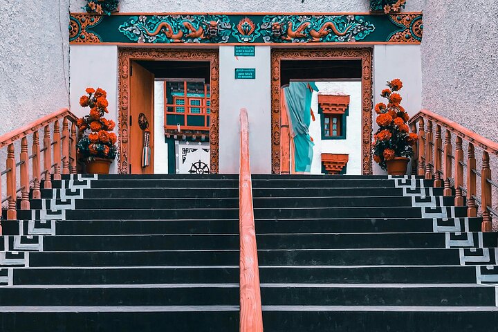 Leh Monastry Half Day Tour