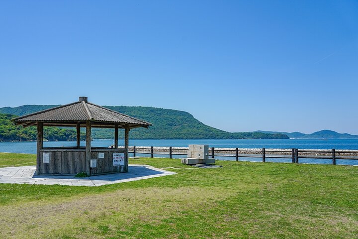 Essence of Takamatsu: Udon, Gardens, and Local Charm