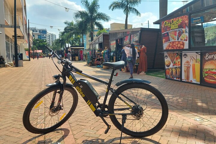 Kigali E-Bike City Tour with Breakfast