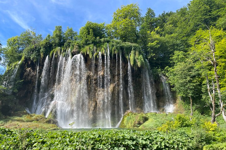 Plitvice Lakes with Ticket & Rastoke Guided Tour from Zagreb