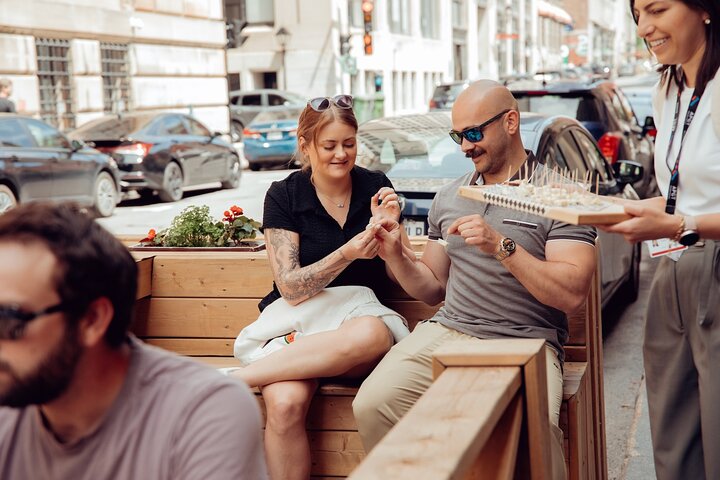 Old Montreal Guided Food Tour with 6+ Local Delicacies Tastings
