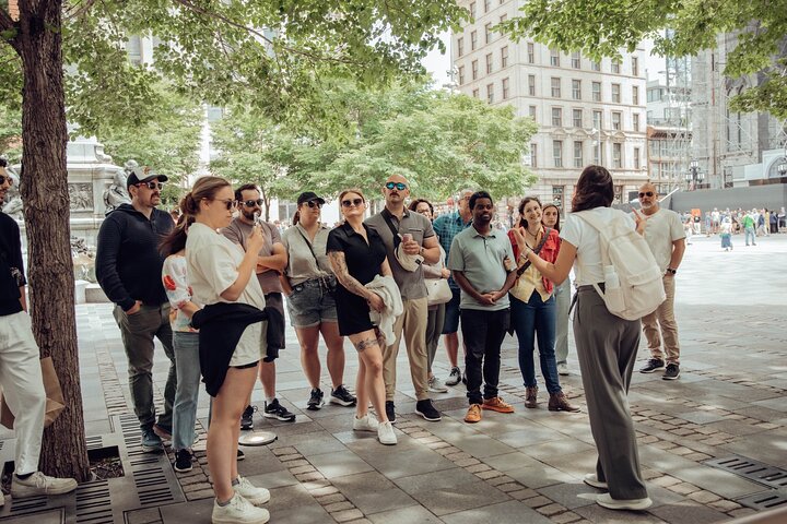 Old Montreal Guided Food Tour with 6+ Local Delicacies Tastings