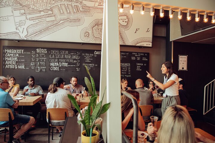 Old Montreal Guided Food Tour with 6+ Local Delicacies Tastings