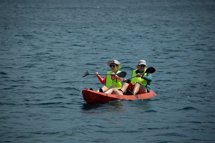 5-Day Galapagos Cruise: Itinerary B (East) aboard Monserrat Yacht
