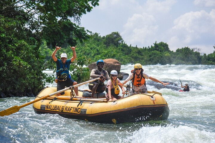Jinja Private 5 Day Gorilla Safari and Tubing Adventure Tour