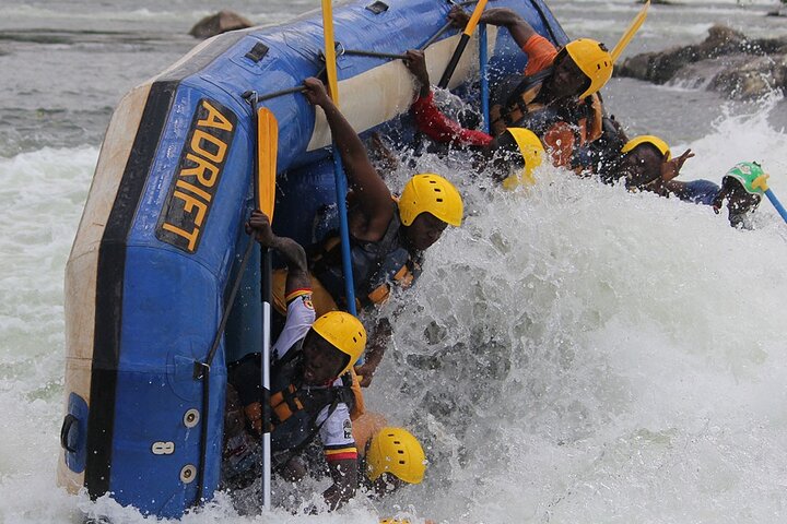 Jinja Private 5 Day Gorilla Safari and Tubing Adventure Tour