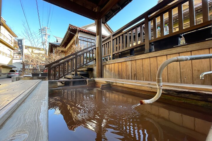 Relaxed Snow Monkeys & Shibu Onsen: Green Season Private Tour