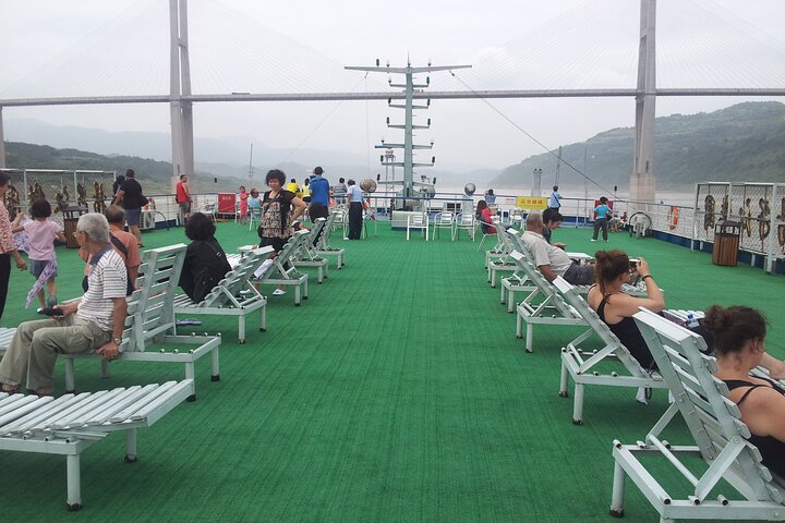 Yangtze River Cruise from Yichang to Chongqing Upstream in 5 Days 4 Nights