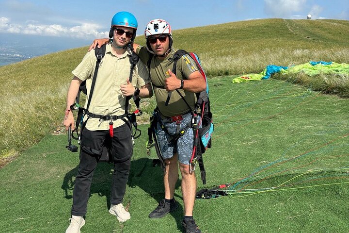 Gudauri: Paragliding with Free HD Video & Hotel Transfer