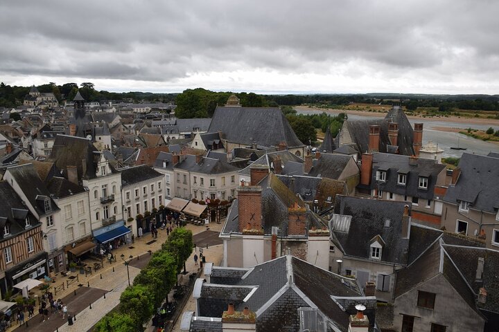 Amboise Alcove 3 Hours Exclusive Walking Tour