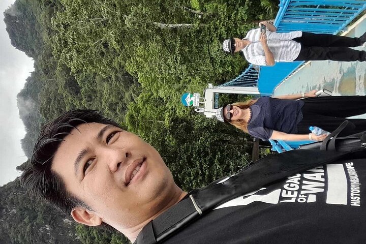 1-Day Tour to Vang Vieng with Private Guide