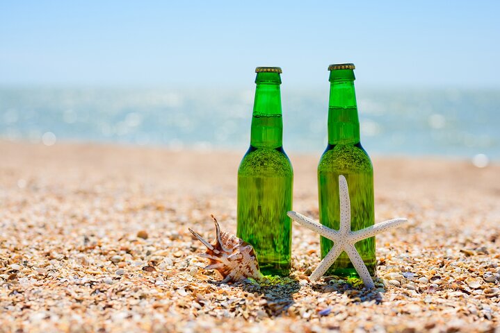 Private Tour Rum and Beer Tour with Lunch on Cayman Islands