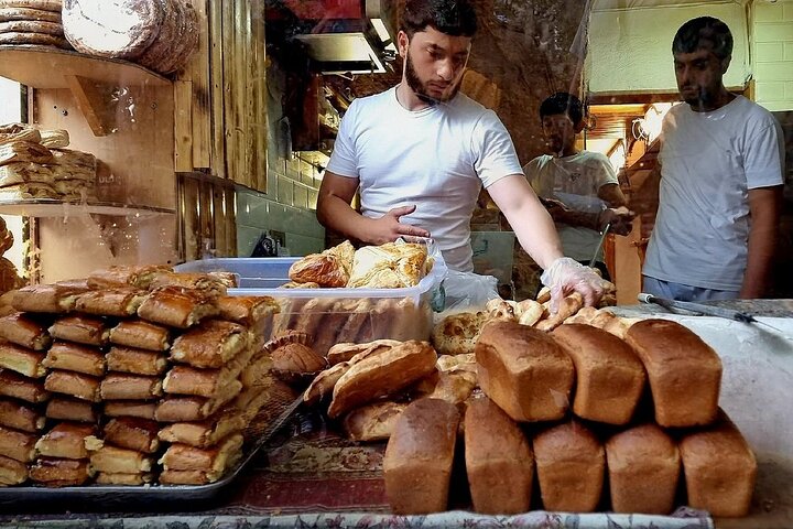 Cultural Walking Tour in Yerevan with Armenian food Tastings