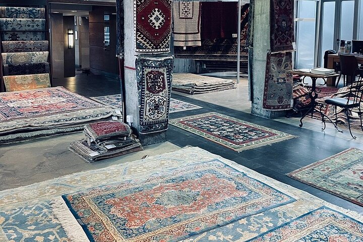 Cultural Walking Tour in Yerevan with Armenian food Tastings