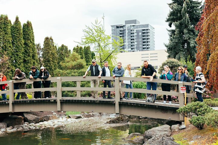 Kelowna: #1 Rated Walking Food Tour with 7 Tastings and 4 Drinks