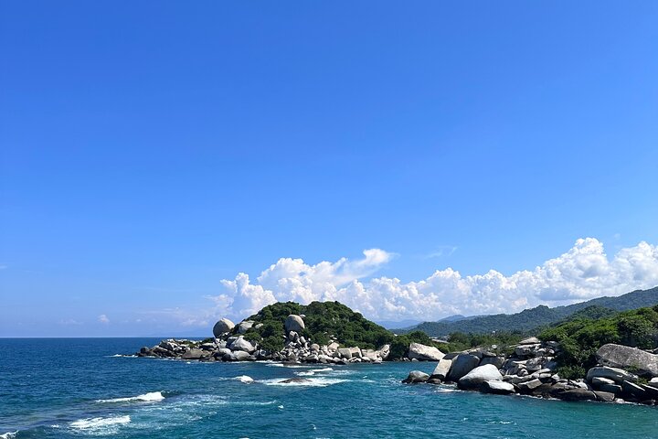 Private Tayrona Hike to Cabo San Juan: Bilingual Guide+Transport