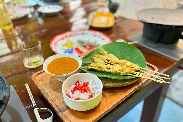 Thai Cooking Class in Khao Lak by Amazon Prime Series Chef