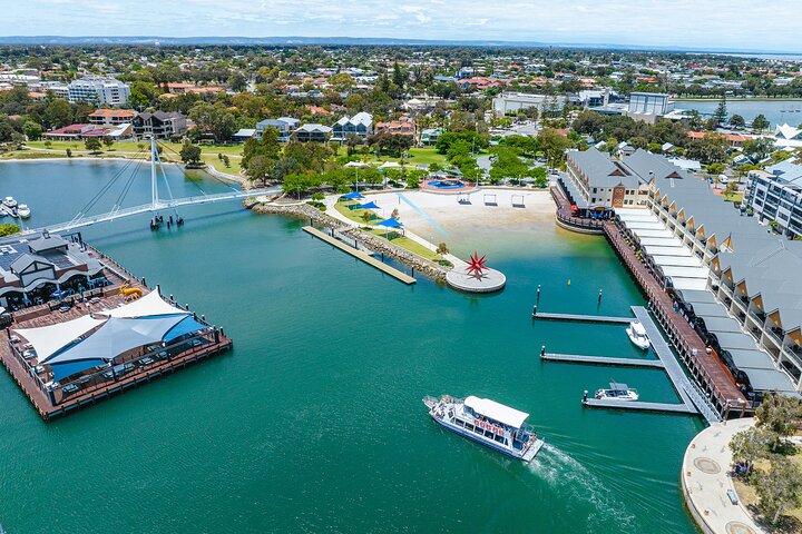Mandurah Dolphin Cruise and Views