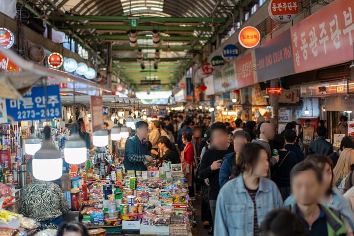 Seoul Private RV tour, explore real Korea from Past to Future
