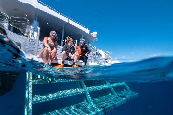 Great Barrier Reef Full Day Tour from Cairns