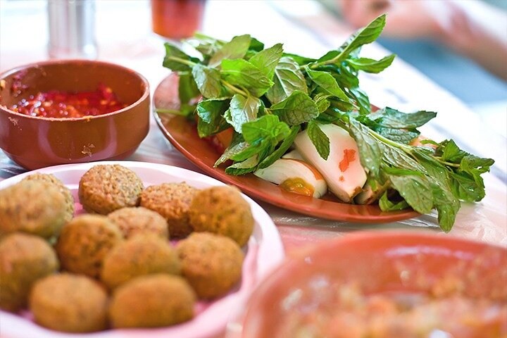 Private Lunch or Dinner at a Local Traditional Restaurant from Dead Sea