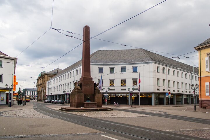 Self-guided scavenger hunt and city game in Karlsruhe