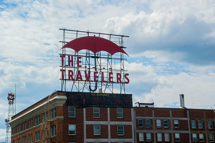 Self-Guided Iowa Scavenger Hunt: City of Literature