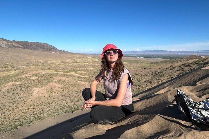 1-2 Days Singing dunes & Aktau mountains grouptour to Altyn Emel
