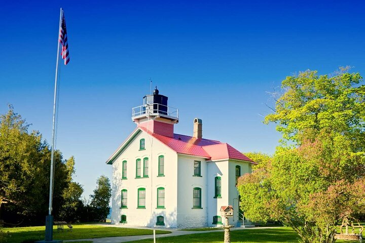 Michigan Lakeshore, M-22 Self-guided Driving Audio Tour