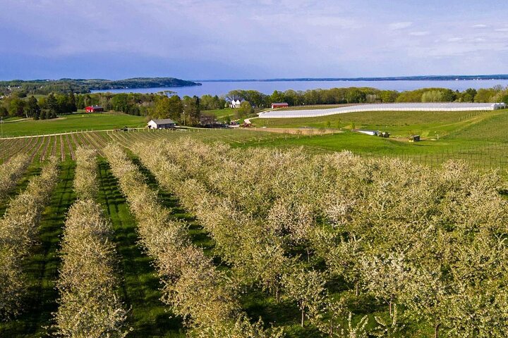 Michigan Lakeshore, M-22 Self-guided Driving Audio Tour