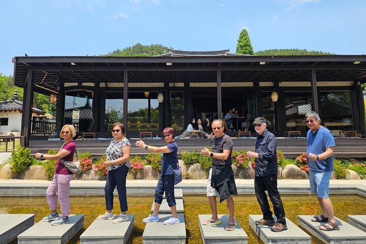Private Busan Tour - Explore Landmarks with a Licensed Guide