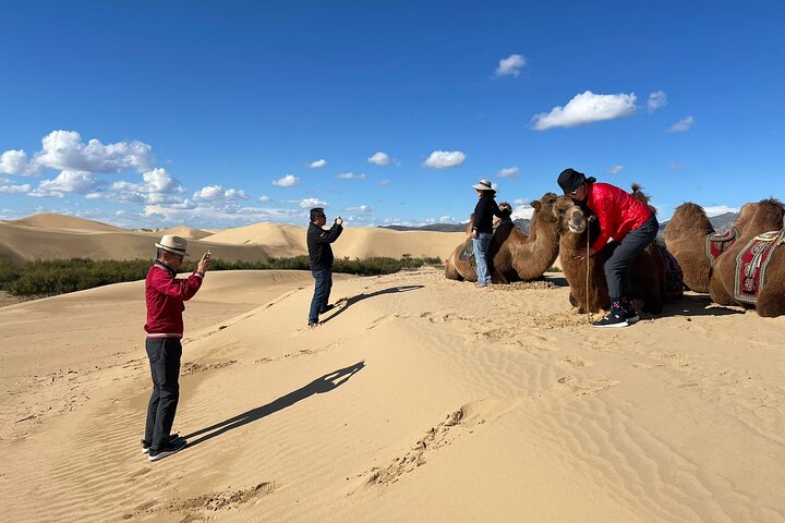 Semi Gobi / Kharkorum overnight trip (nomadic family stay)