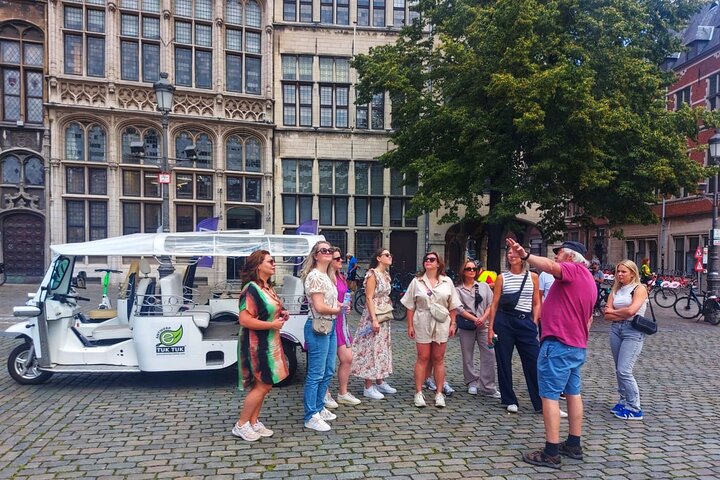 TukTuk Tour through historic Antwerp 2.5h