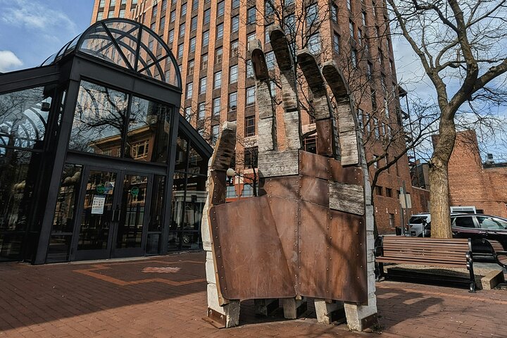 An Epic Syracuse Scavenger Hunt: At The Center Of New York!