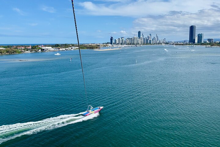 Gold Coast Parasailing – Tandem & Triple Flights