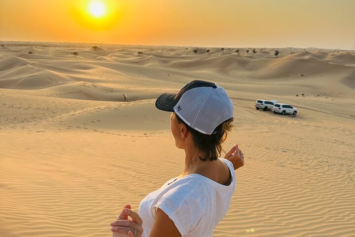 Abu Dhabi Layover Tour with Airport Pickup