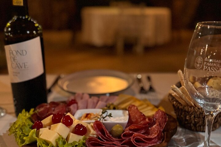 Montevideo Bodega Santa Rosa : tour - Tasting - Lunch
