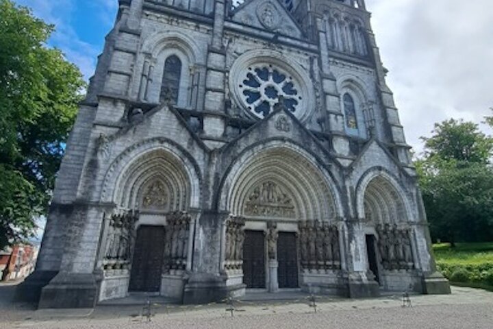 Blarney Castle, Kinsale & Cork City Centre