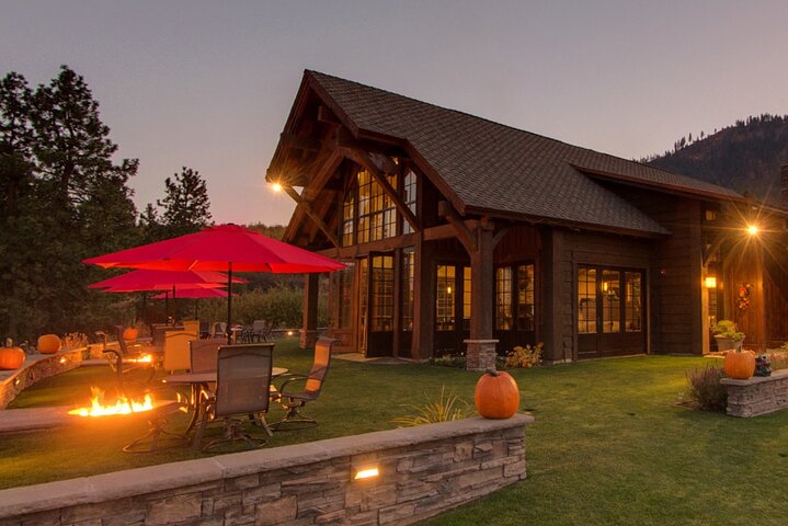 Silvara Cellars Hillside Wine Tasting Experience with a Sommelier