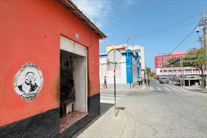 Beach & Old Town Tour – History, Culture & Iconic Sights